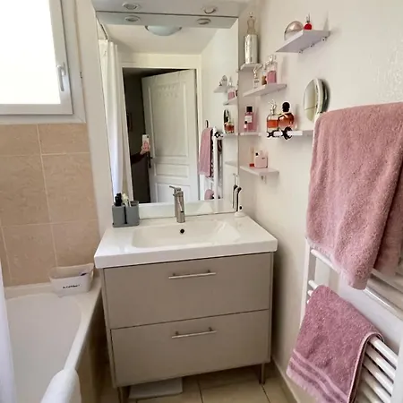 3p Apartment *